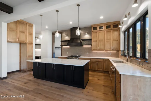 $1,535,000 | 11 Alpenrose Lane, Sandpoint, ID 83864