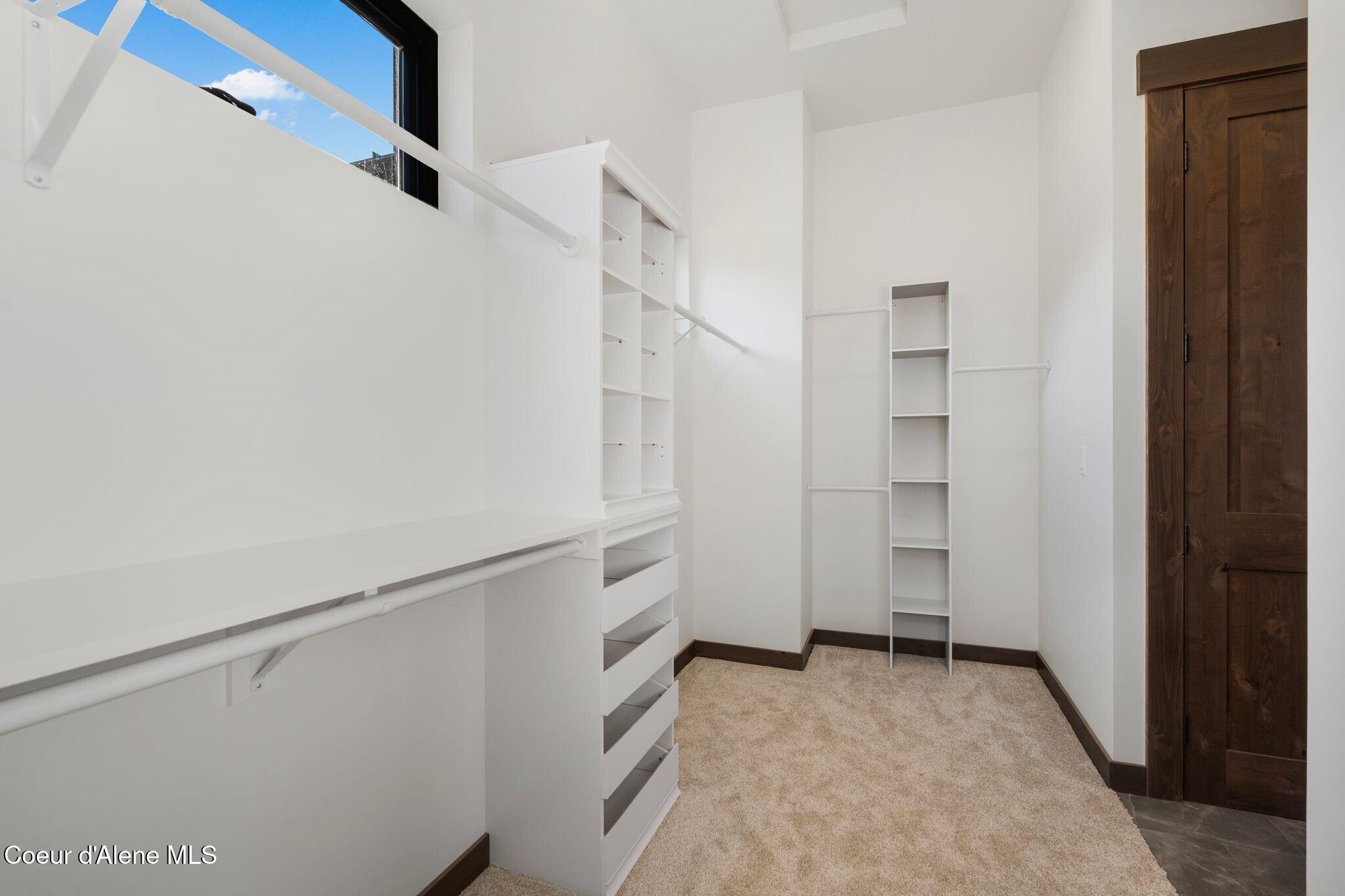 11 Alpenrose Lane Sandpoint, ID 83864 - Photo 38 of 53 Master Closet