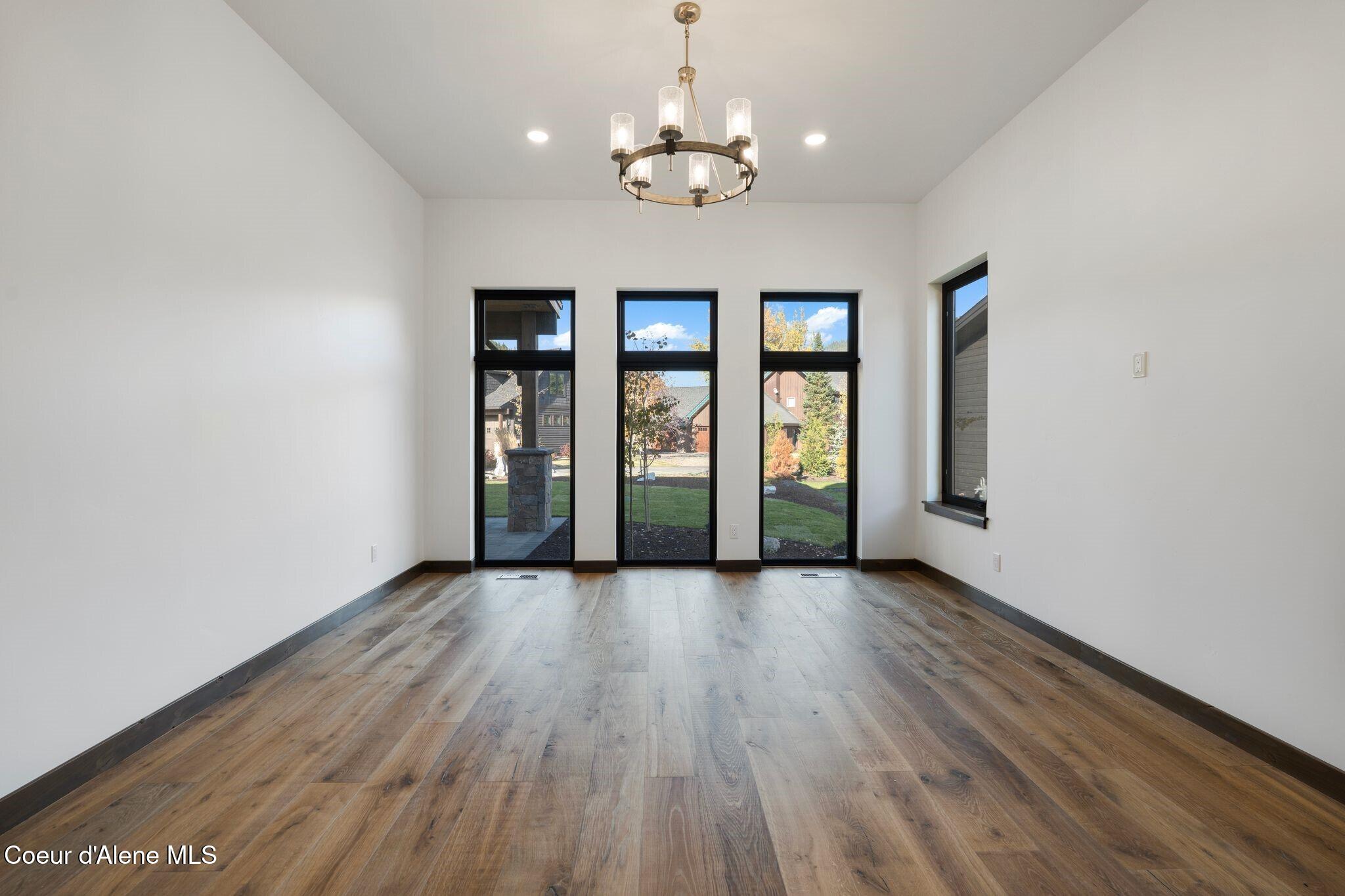 11 Alpenrose Lane Sandpoint, ID 83864 - Photo 5 of 53 Master Bedroom