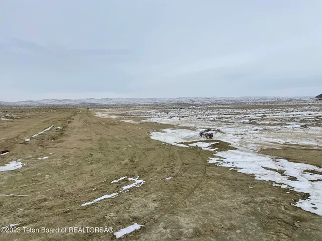 $295,000 | Tbd Yellowstone Road, Rock Springs, WY 82901
