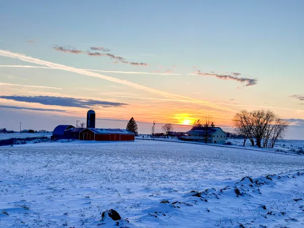 $675,000 | 29589 Orchard Road, Ontario, WI 54651