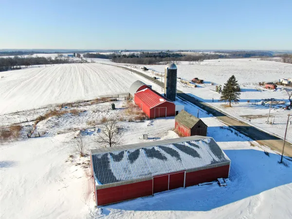 $675,000 | 29589 Orchard Road, Ontario, WI 54651