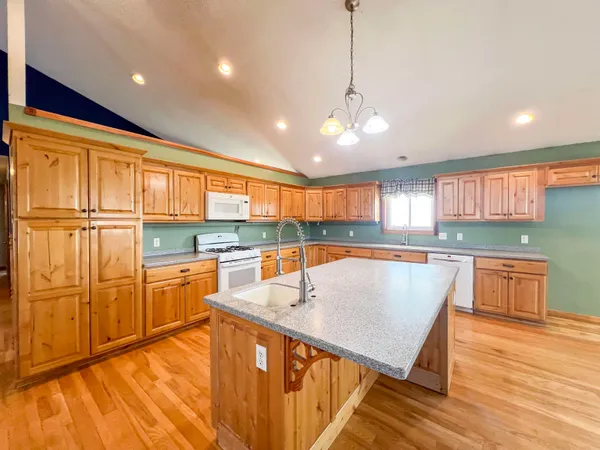 $675,000 | 29589 Orchard Road, Ontario, WI 54651