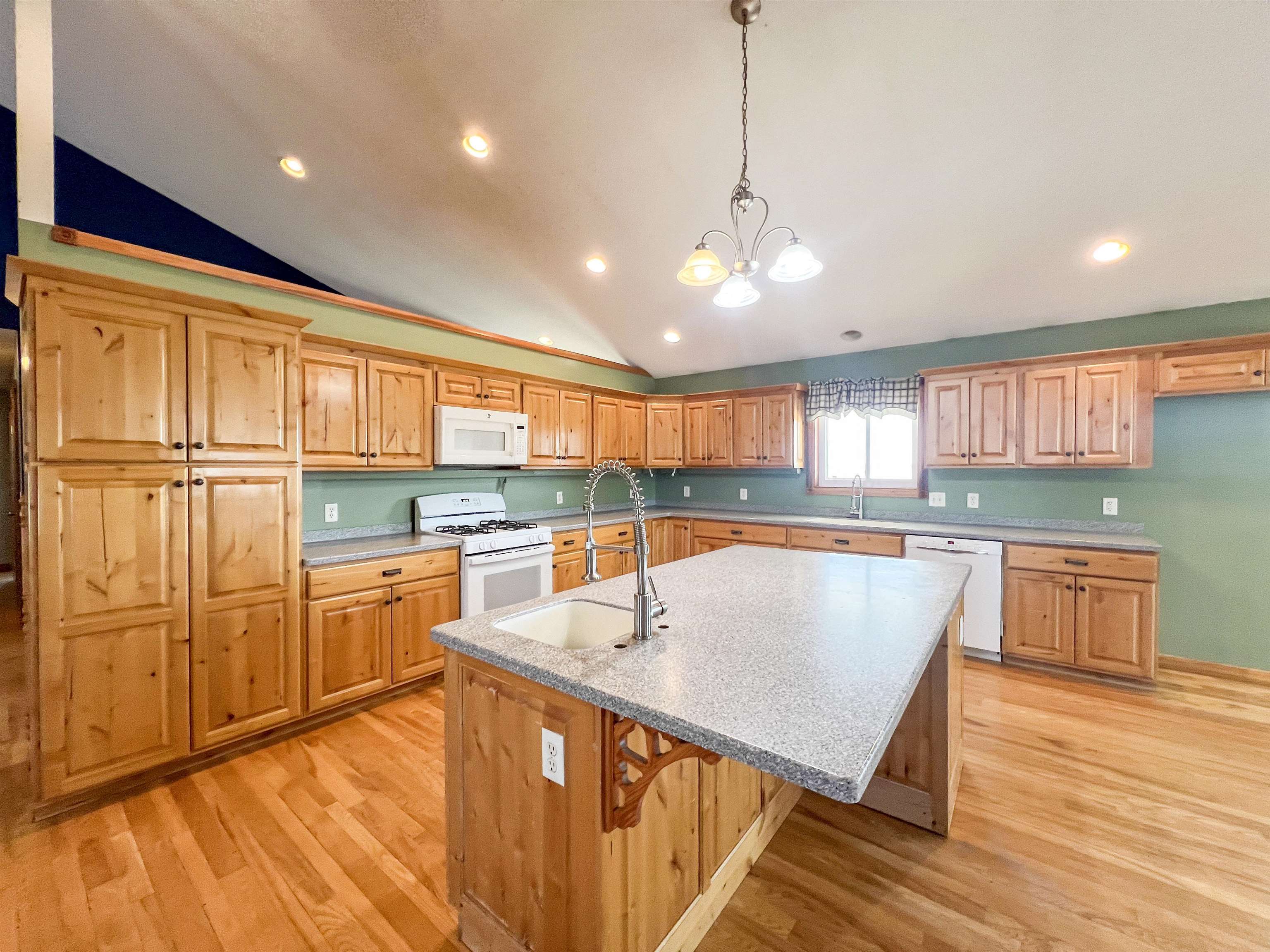 29589 Orchard Road Ontario, WI 54651 - Photo 17 of 126