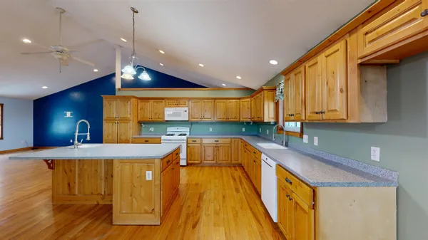 $675,000 | 29589 Orchard Road, Ontario, WI 54651