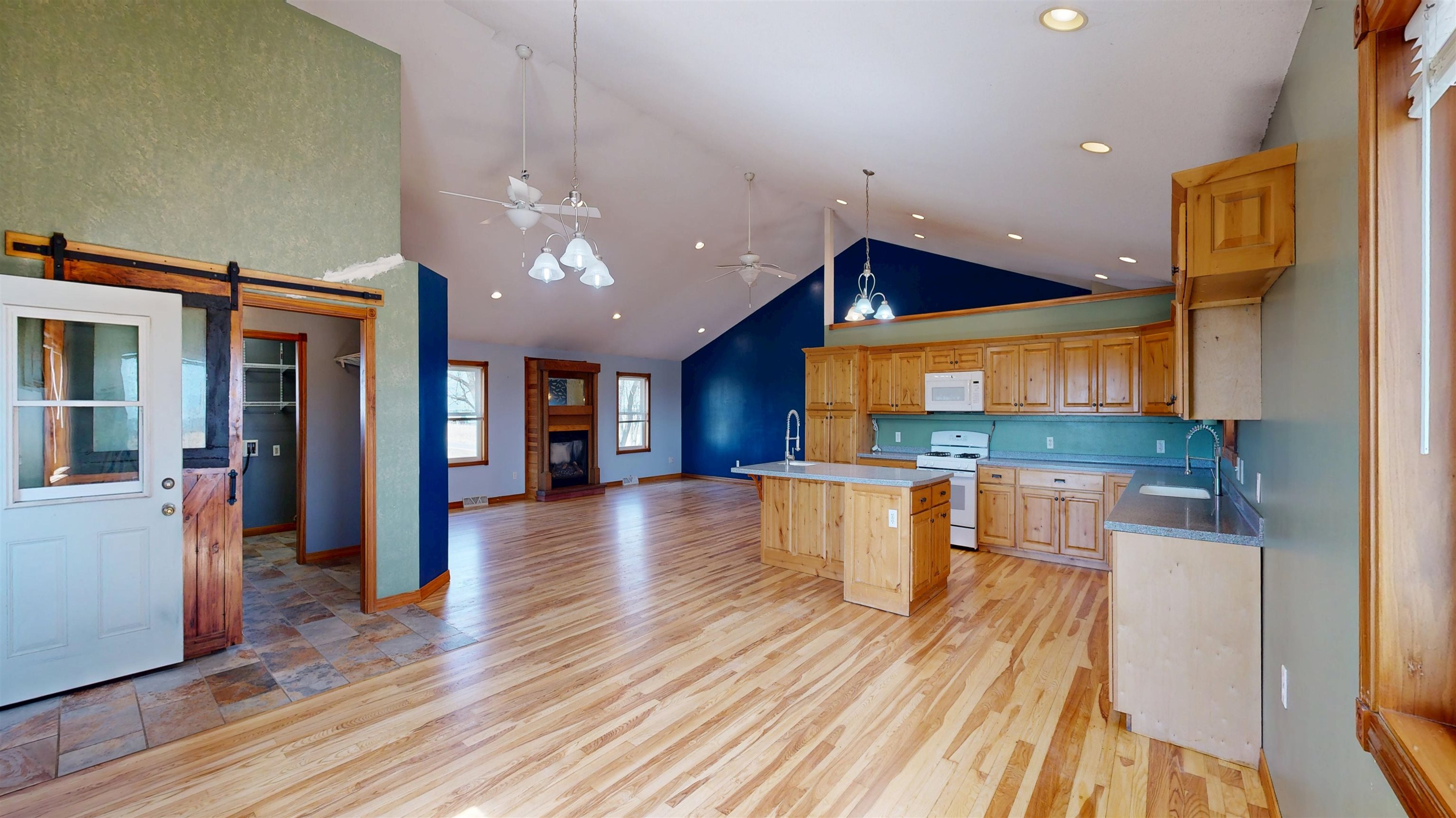 29589 Orchard Road Ontario, WI 54651 - Photo 4 of 126