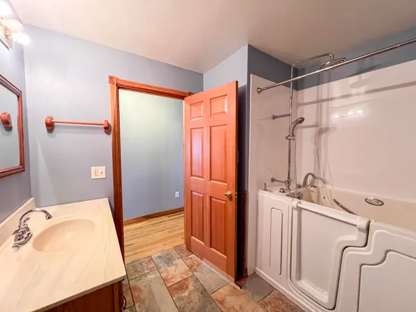 $675,000 | 29589 Orchard Road, Ontario, WI 54651