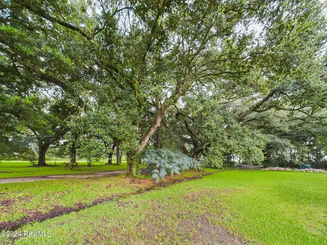 $208,000 | 10826 Sidney Gautreaux Road, Abbeville, LA 70510