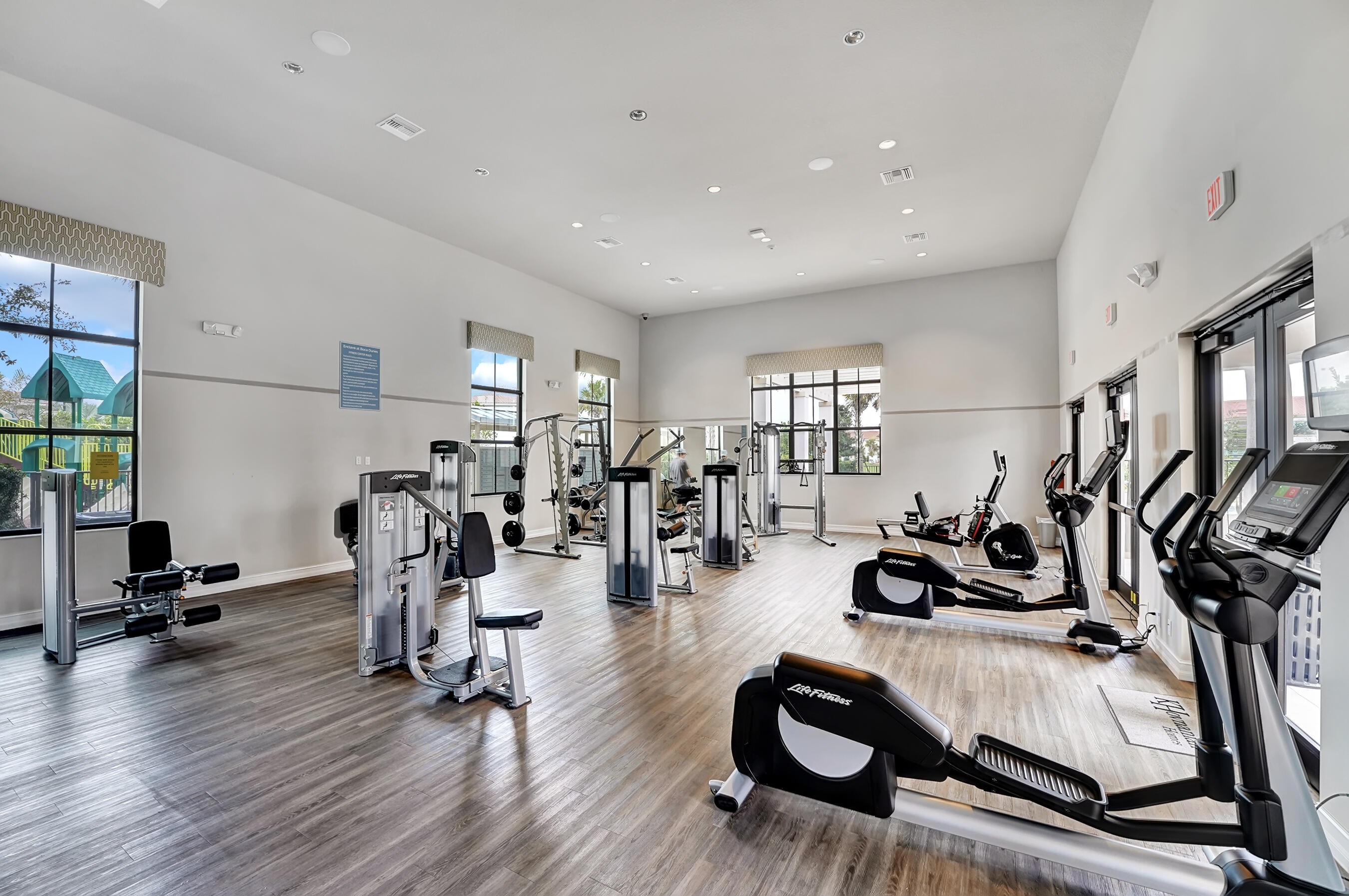 10186 Akenside Drive Boca Raton, FL 33428 - Photo 38 of 40 DSC08534