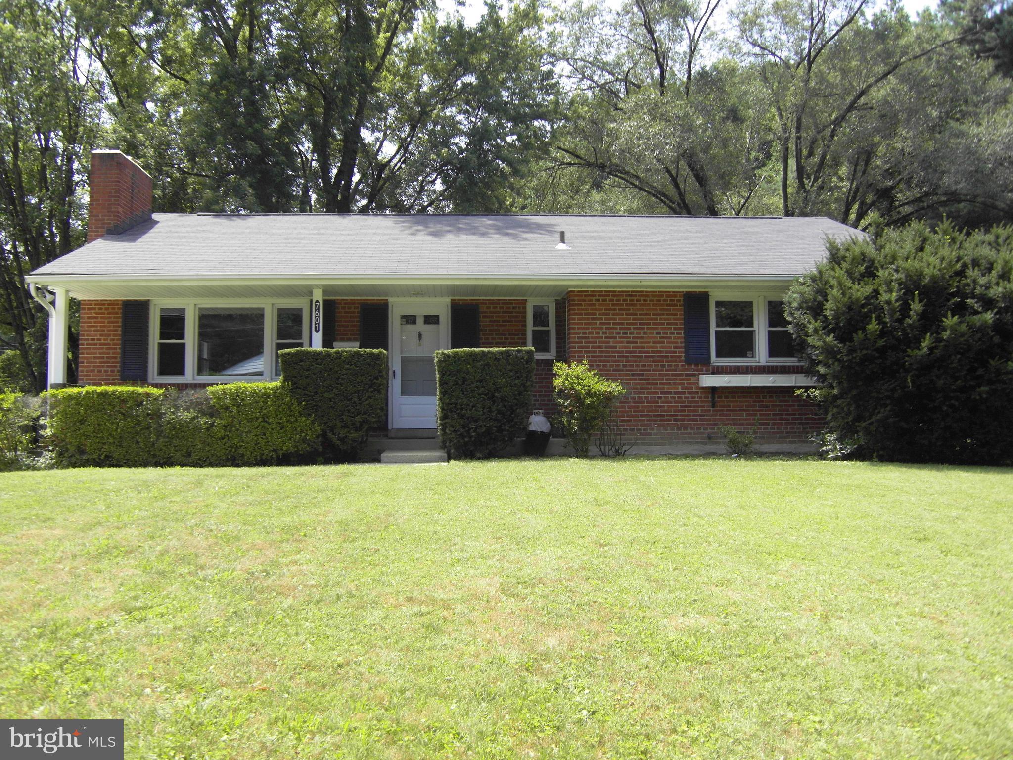 7601 Gresham Street Springfield, VA 22151 - Photo 1 of 27 Exterior (Front)