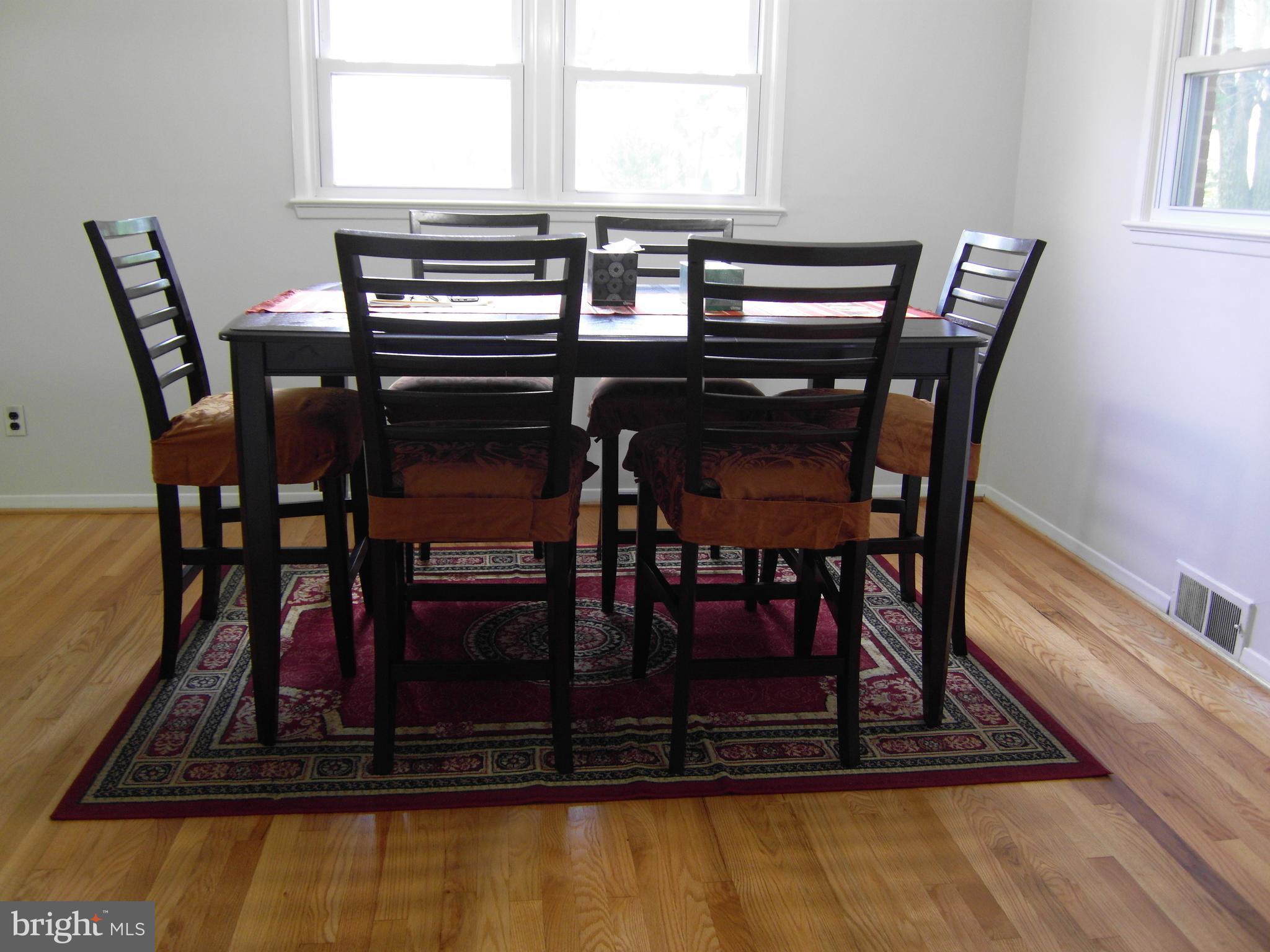 7601 Gresham Street Springfield, VA 22151 - Photo 3 of 27 Dining Room