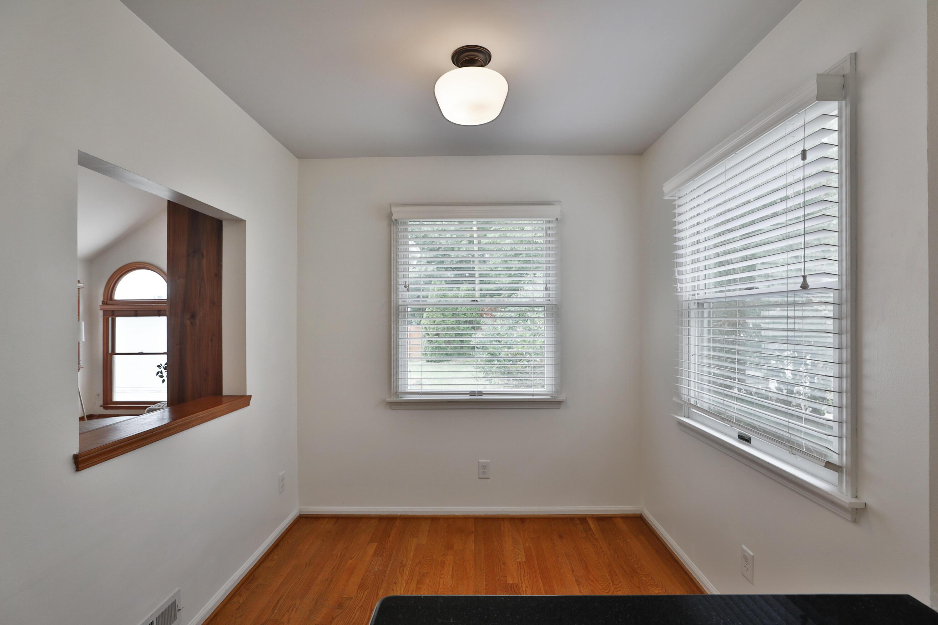 429 Arden Road Columbus, OH 43214 - Photo 19 of 49 Eat-in Area