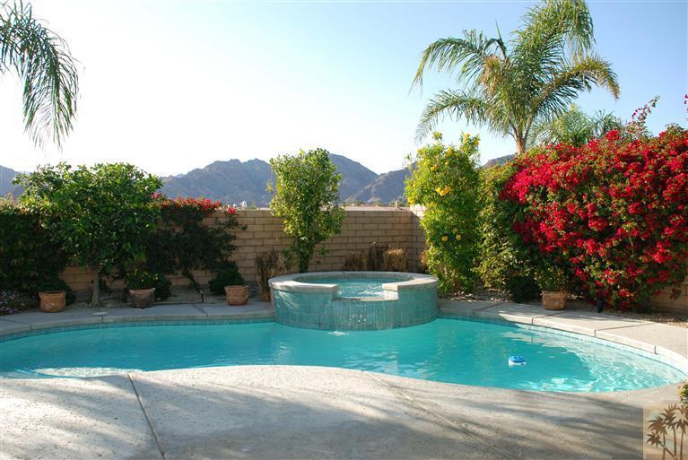 57695 Santa Rosa Trail La Quinta, CA 92253 - Photo 10 of 11 a view of a garden with a fountain
