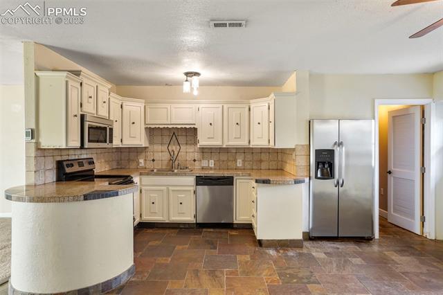 45 Lazy W Road Fountain, CO 80817 - Photo 7 of 37 Gallery Image 7