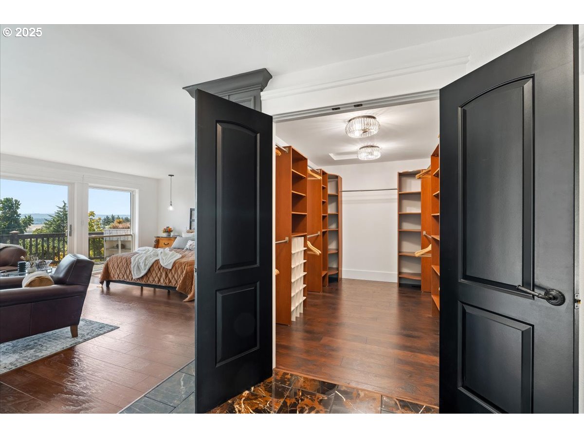 8014 Southeast Middle Way Vancouver, WA 98664 - Photo 21 of 47 a view interior of livingroom and living room