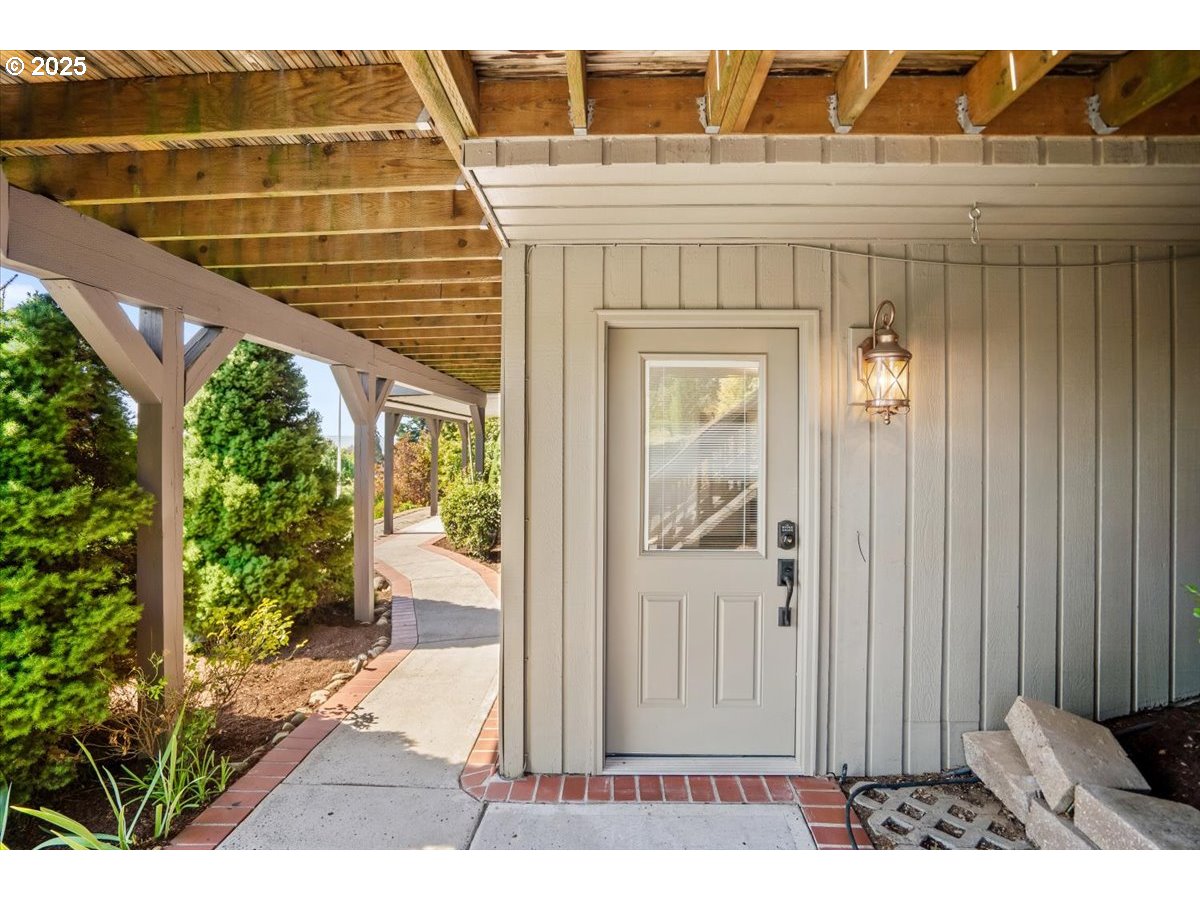 8014 Southeast Middle Way Vancouver, WA 98664 - Photo 33 of 47 a view of outdoor space