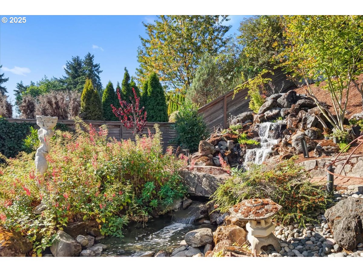 8014 Southeast Middle Way Vancouver, WA 98664 - Photo 39 of 47 a view of backyard with plants and outdoor seating