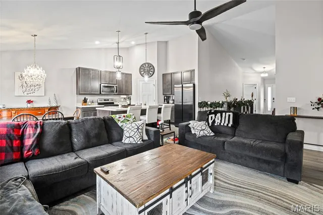 $365,000 | 2005 Huey Court, Festus, MO 63028