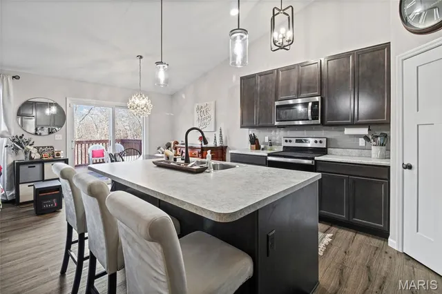 $365,000 | 2005 Huey Court, Festus, MO 63028