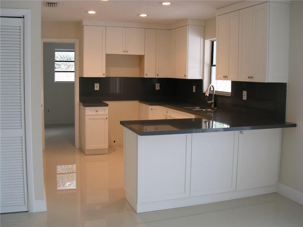 9965 Southwest 2nd Terrace Miami, FL 33174 - Photo 2 of 11 Photo 2