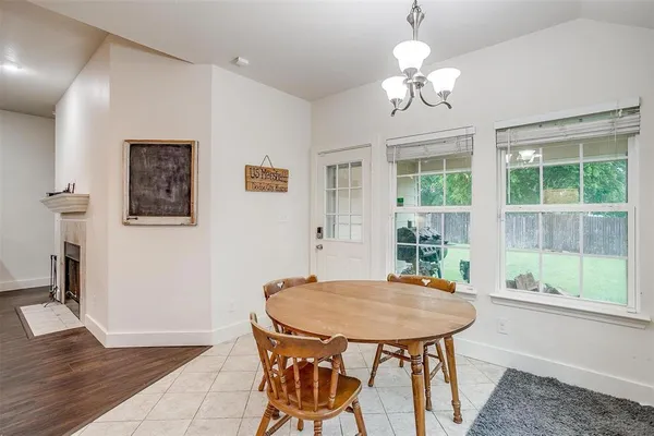 $274,900 | 228 Lovers Path Drive, Springtown, TX 76082
