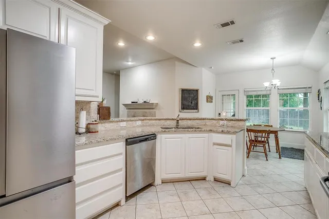 $279,000 | 228 Lovers Path Drive, Springtown, TX 76082