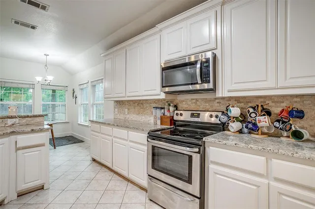 $279,000 | 228 Lovers Path Drive, Springtown, TX 76082