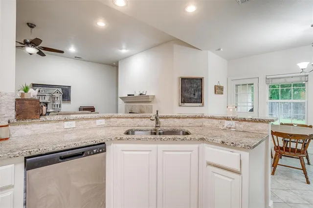 $279,000 | 228 Lovers Path Drive, Springtown, TX 76082