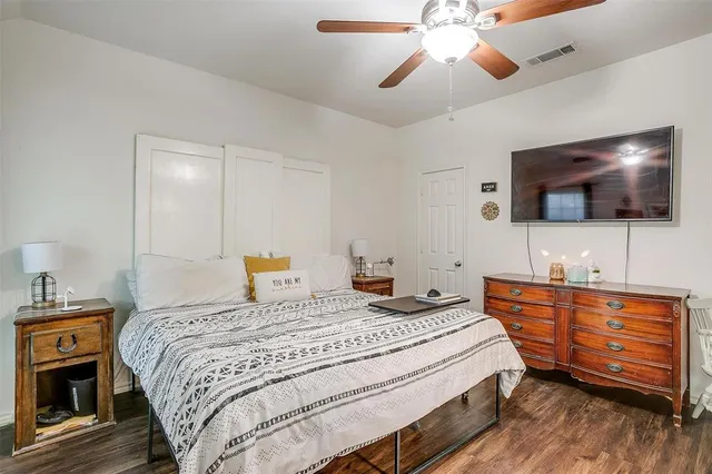 $279,000 | 228 Lovers Path Drive, Springtown, TX 76082