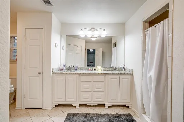 $279,000 | 228 Lovers Path Drive, Springtown, TX 76082