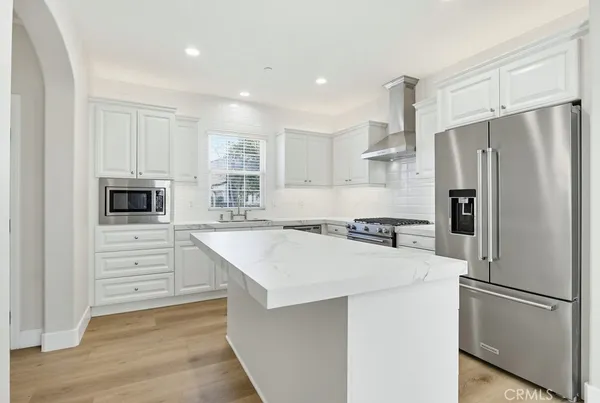 $6,200 | 57 Arborside, Irvine, CA 92603