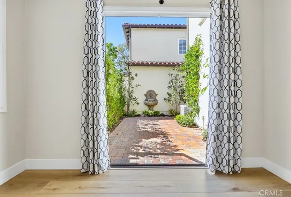 $6,200 | 57 Arborside, Irvine, CA 92603