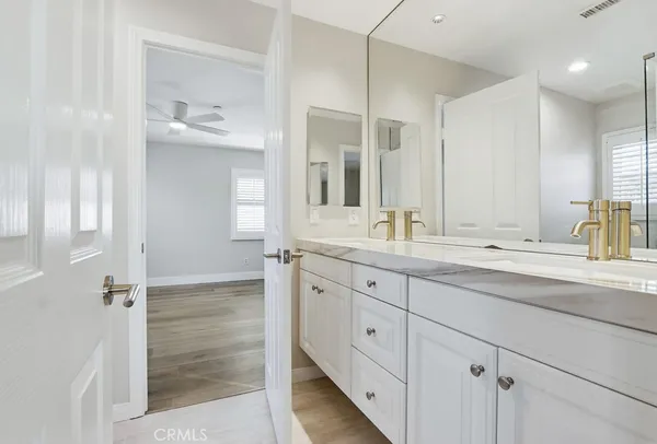 $6,200 | 57 Arborside, Irvine, CA 92603
