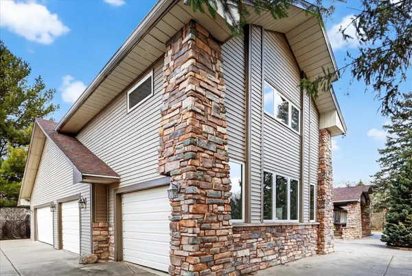 $499,000 | 5992 Palisades Parkway, Rockford, IL 61109