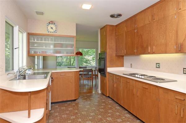 93 Reservation Road Andover, MA 01810 - Photo 8 of 23 Gallery Image 8