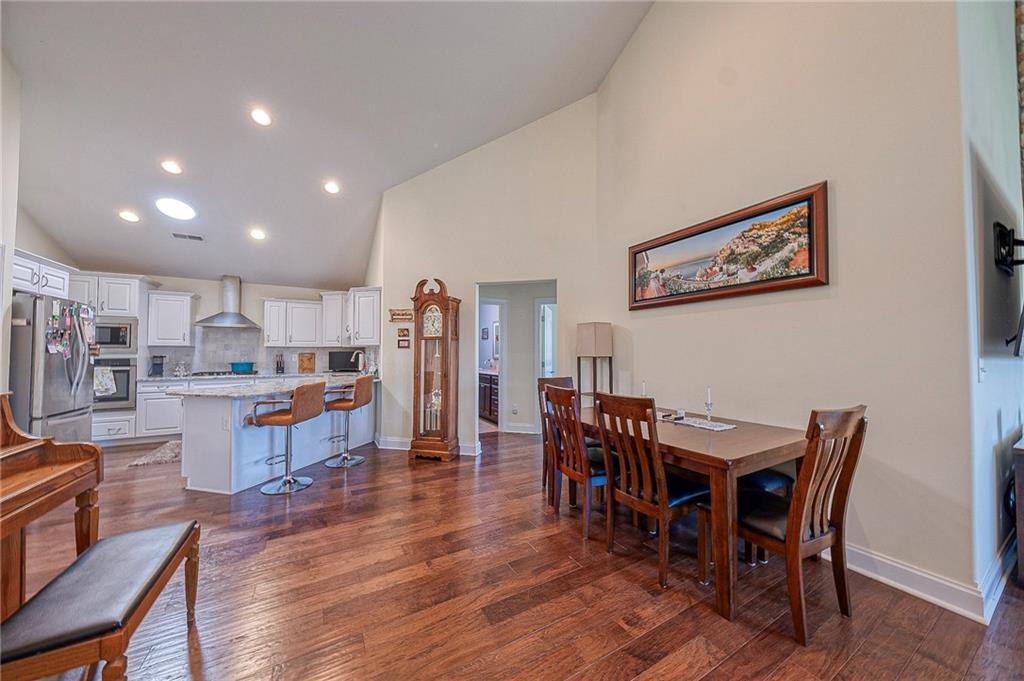 364 Saddlebrook Road Gibsonia, PA 15044 - Photo 11 of 39 Spacious Dining Room for your family entertaining.