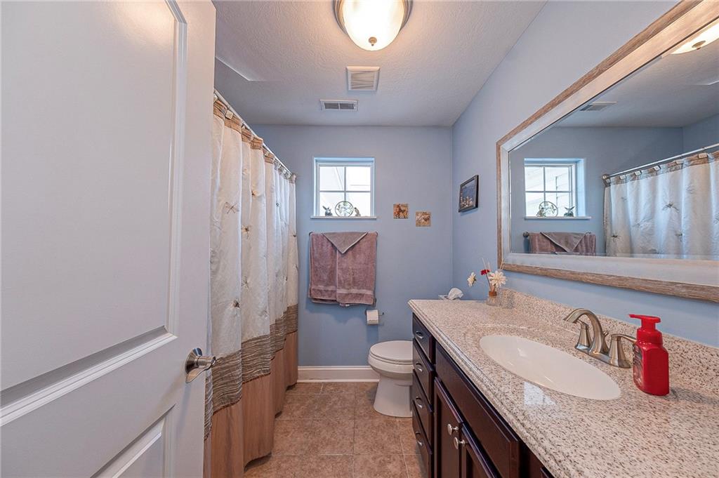 364 Saddlebrook Road Gibsonia, PA 15044 - Photo 25 of 39 Ceramic flooring and quartz counter tops.