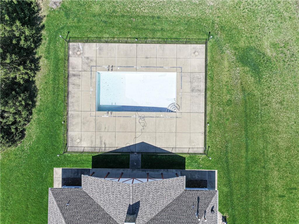 364 Saddlebrook Road Gibsonia, PA 15044 - Photo 32 of 39 In ground pool and patio