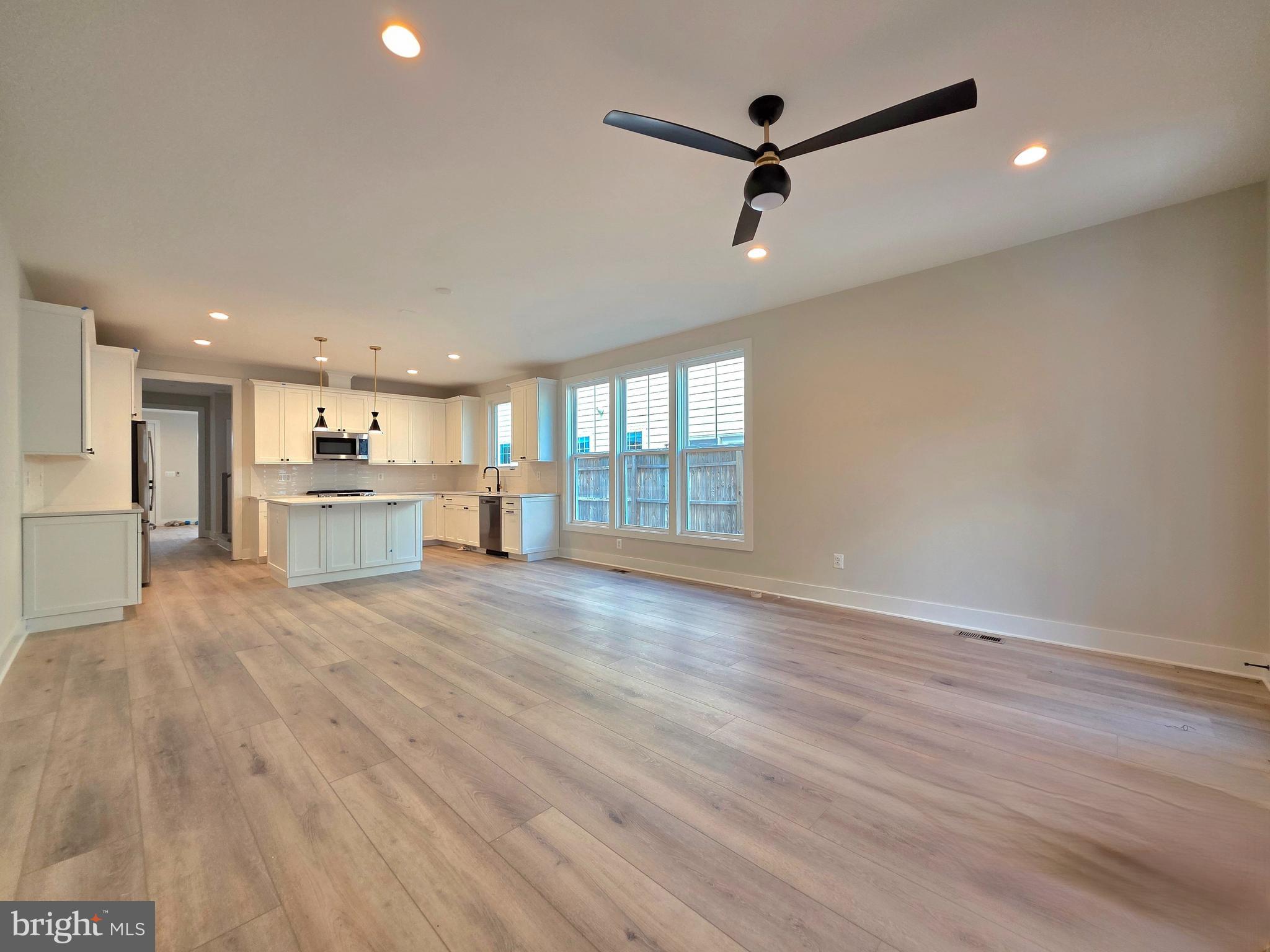 41 East Reed Avenue Alexandria, VA 22305 - Photo 8 of 31