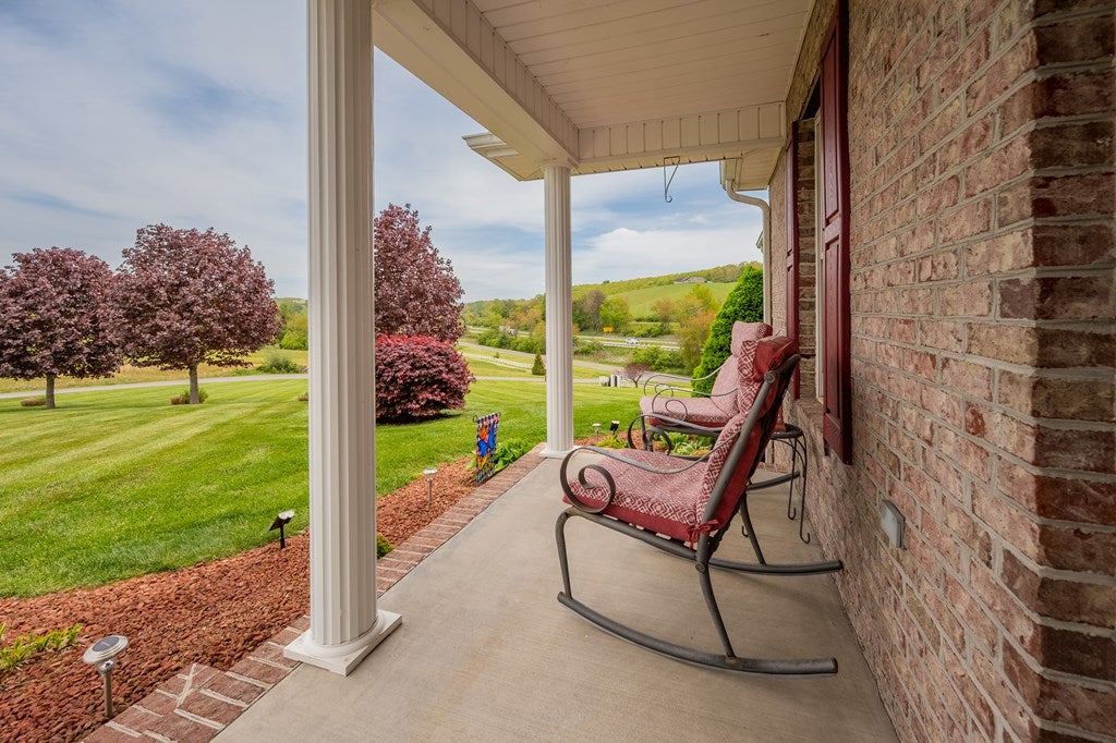 2691 Draper Ridge Road Draper, VA 24324 - Photo 11 of 27 Gallery Image 11