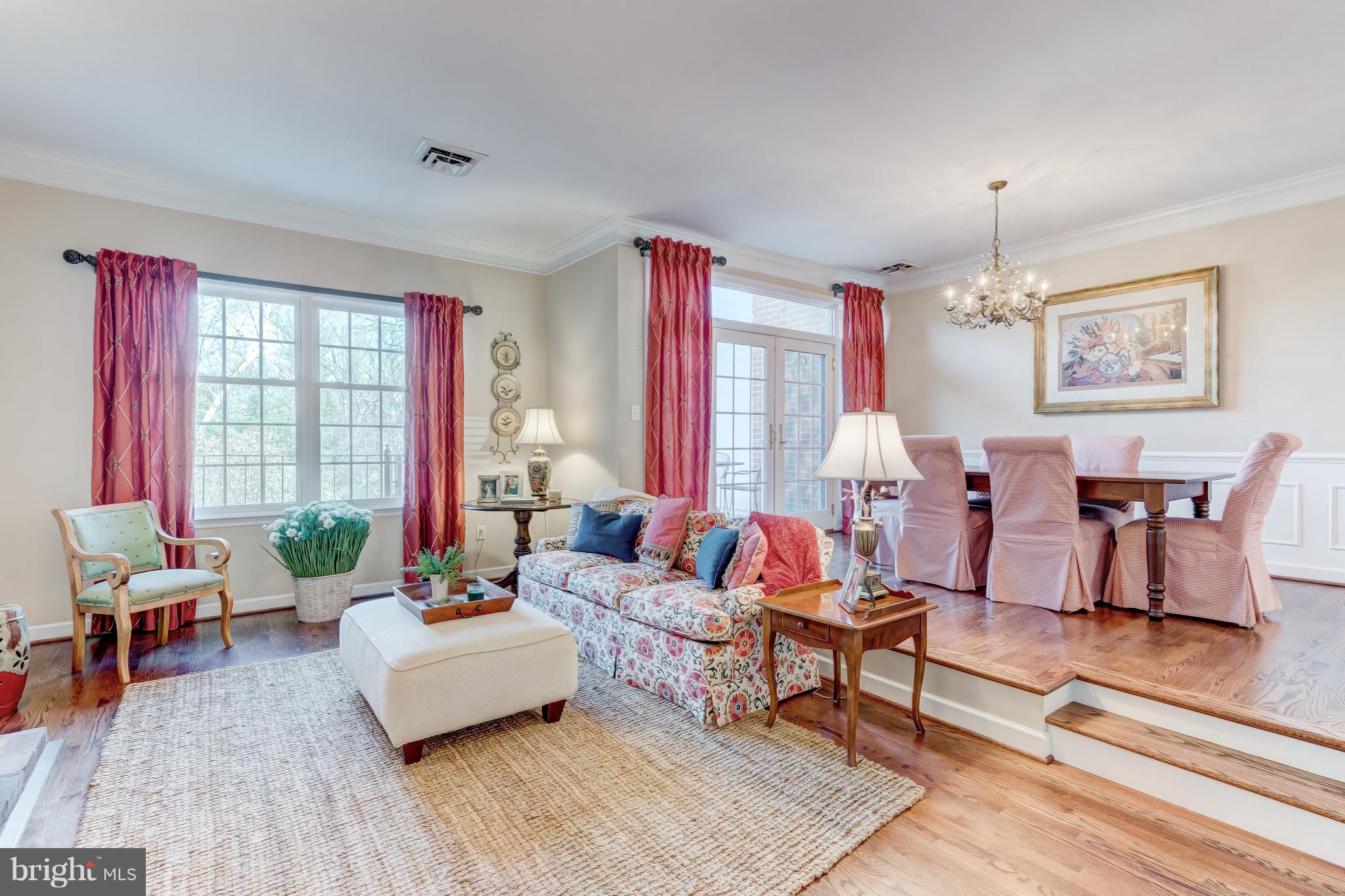 1722 Killington Road Towson, MD 21204 - Photo 5 of 28 Living Room