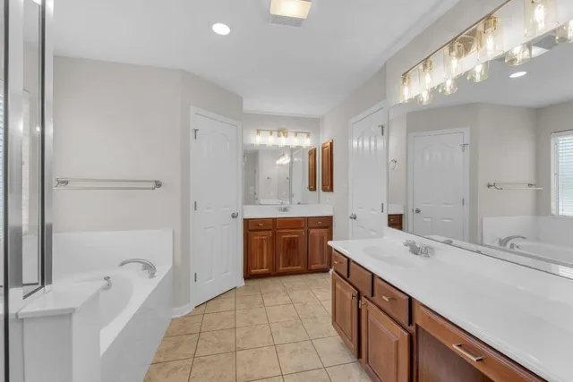 $530,000 | 3929 Vallarta Lane, Round Rock, TX 78681