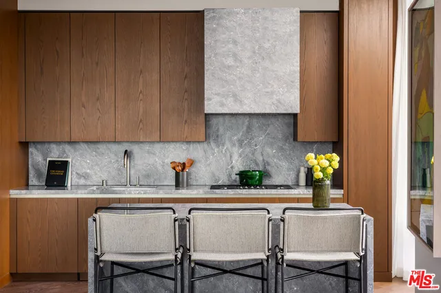 $3,900,000 | 211 Elm Court, Unit 3A, Los Angeles, CA 90067