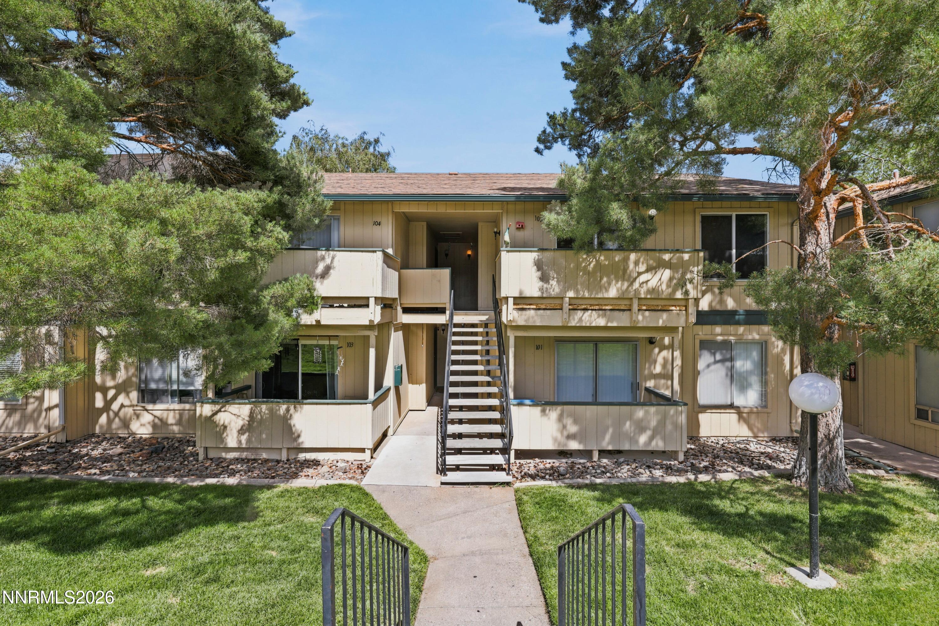 3924_clear_acre_ln_unit_102_001