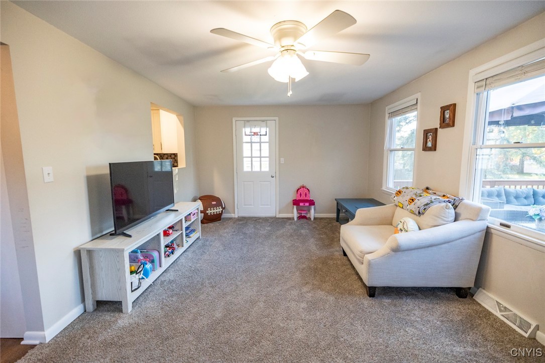 7749 Cecilia Road Cicero, NY 13039 - Photo 11 of 50 Family Rm