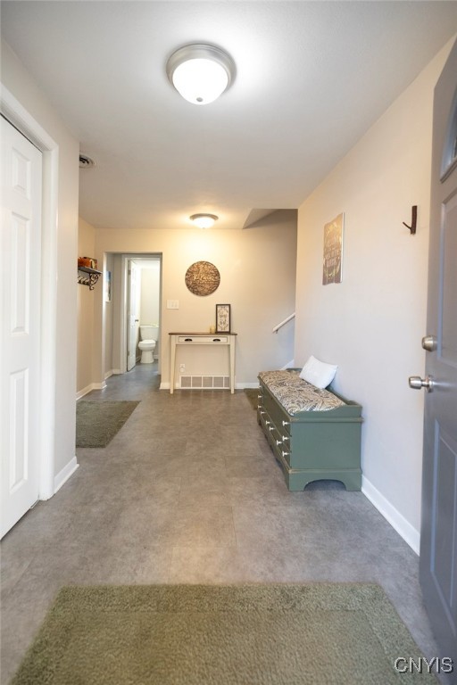 7749 Cecilia Road Cicero, NY 13039 - Photo 18 of 50 Foyer