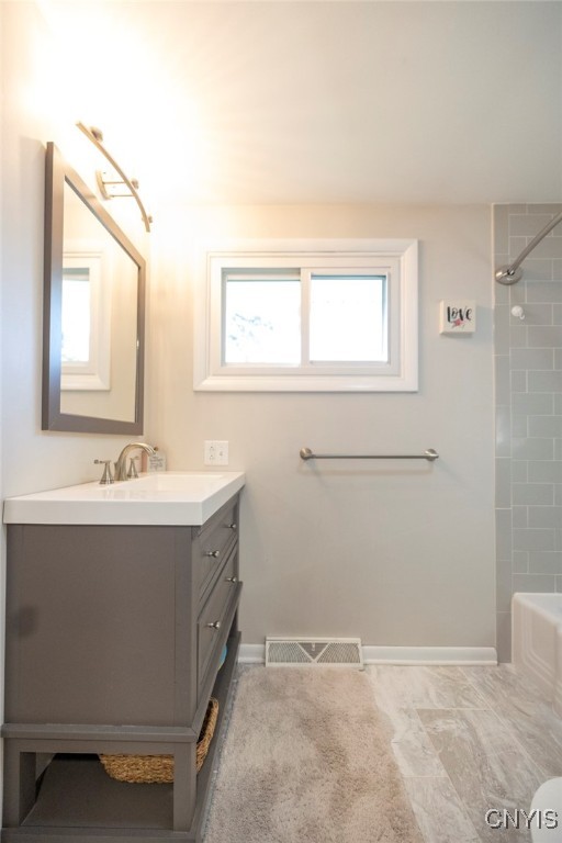 7749 Cecilia Road Cicero, NY 13039 - Photo 35 of 50 2nd Floor Full Bath