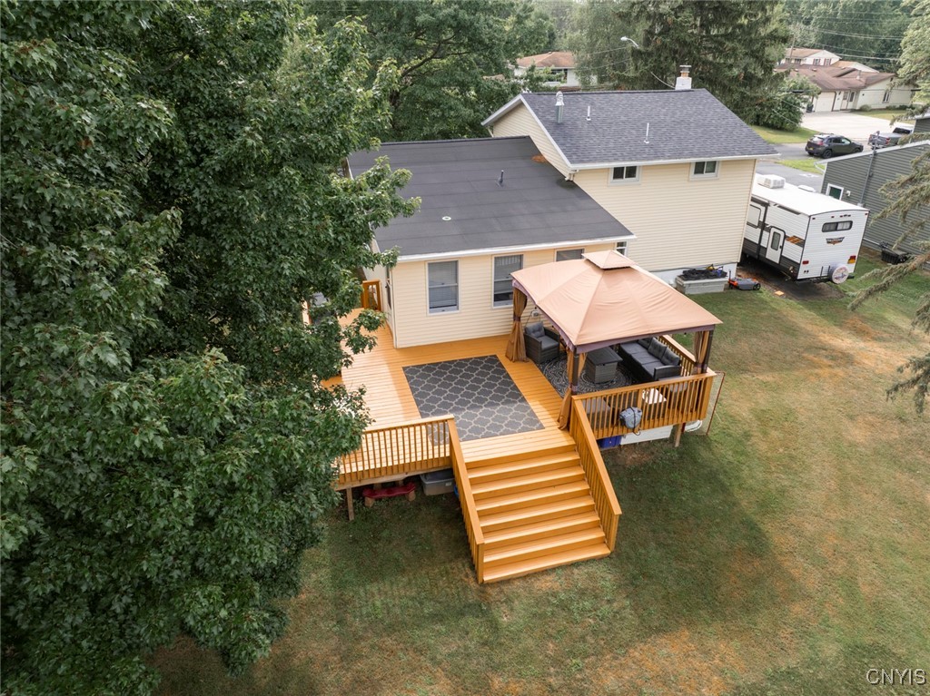 7749 Cecilia Road Cicero, NY 13039 - Photo 37 of 50 Deck