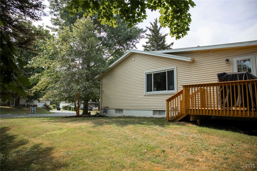 7749 Cecilia Road Cicero, NY 13039 - Photo 45 of 50 Side