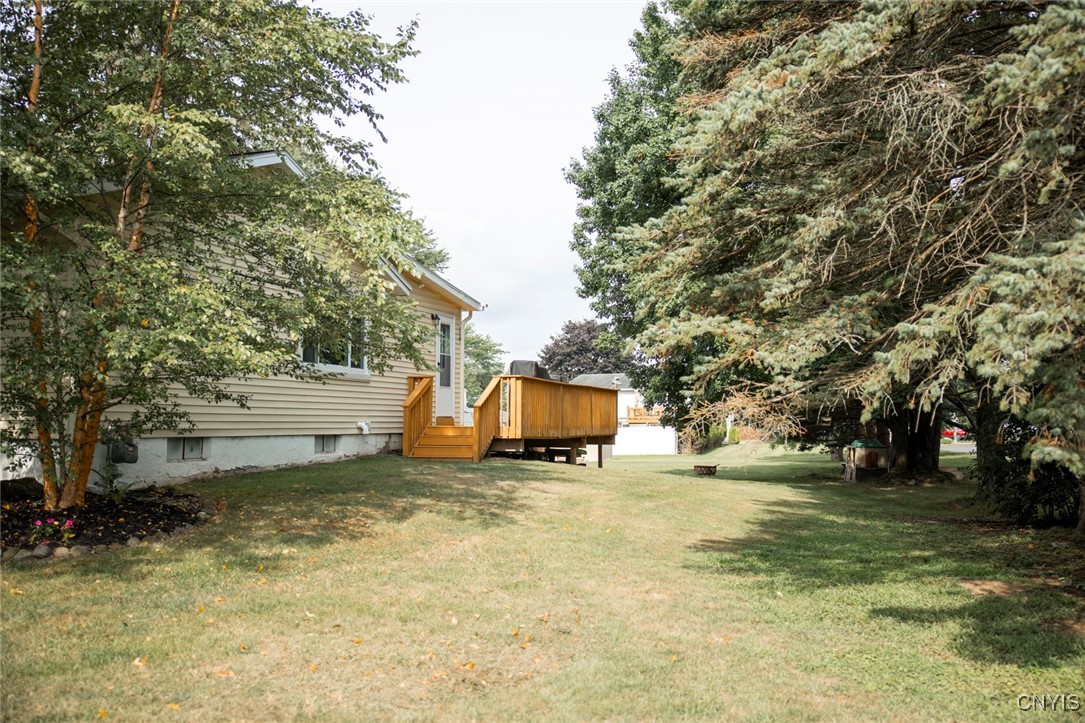 7749 Cecilia Road Cicero, NY 13039 - Photo 46 of 50 Side